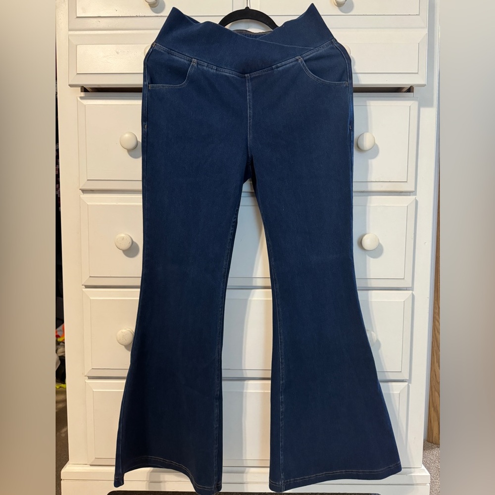 Halara Magic crossover denim flare leggings jeans. Size Large petite